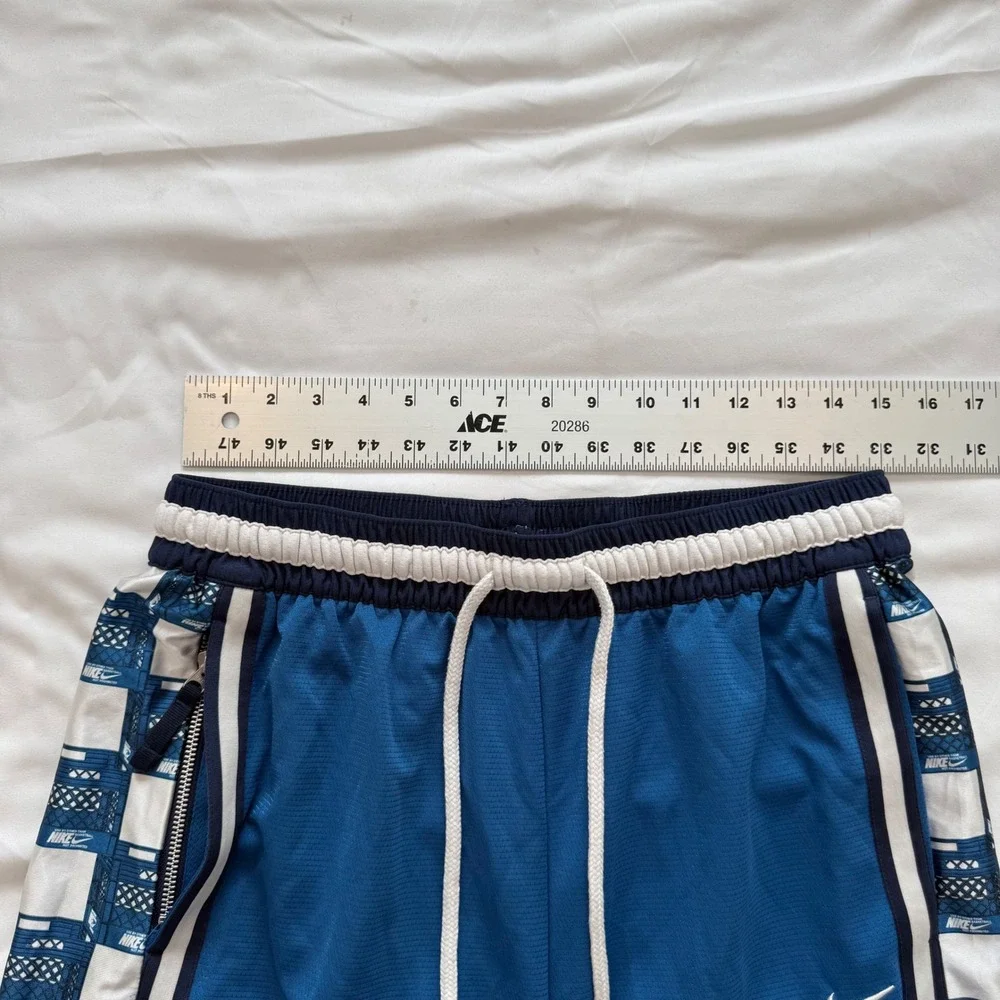 Nike Mens Royal Blue Milk Crate Graphic Mesh Basketball Shorts Zipper Pockets